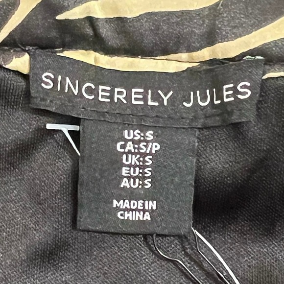 Sincerely Jules Animal Lrint Mini Skirt Womens Size S Zebra Modern - Picture 4 of 4